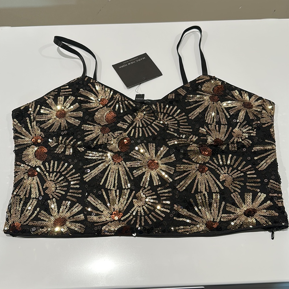 🌸1NEW TOP MARC NEW YORK ANDREW MARC Sz M With Tags.